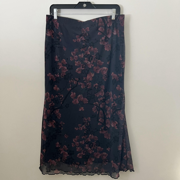 Womens Midi Skirt XL Black Pink Floral Mesh Whimsigoth Dark Fairy Grunge Boho - Picture 2 of 7